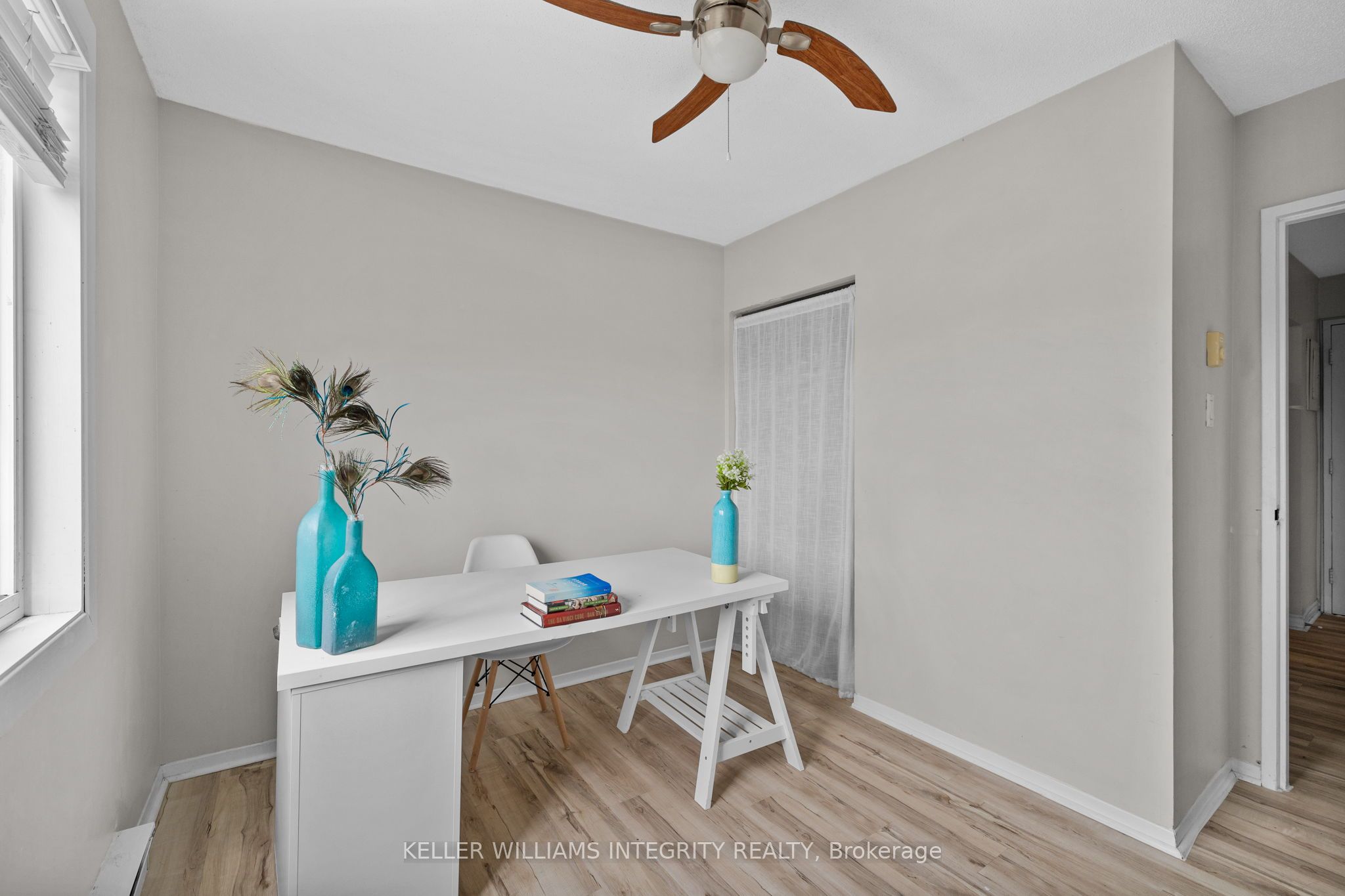 2041 ARROWSMITH Drive #402C