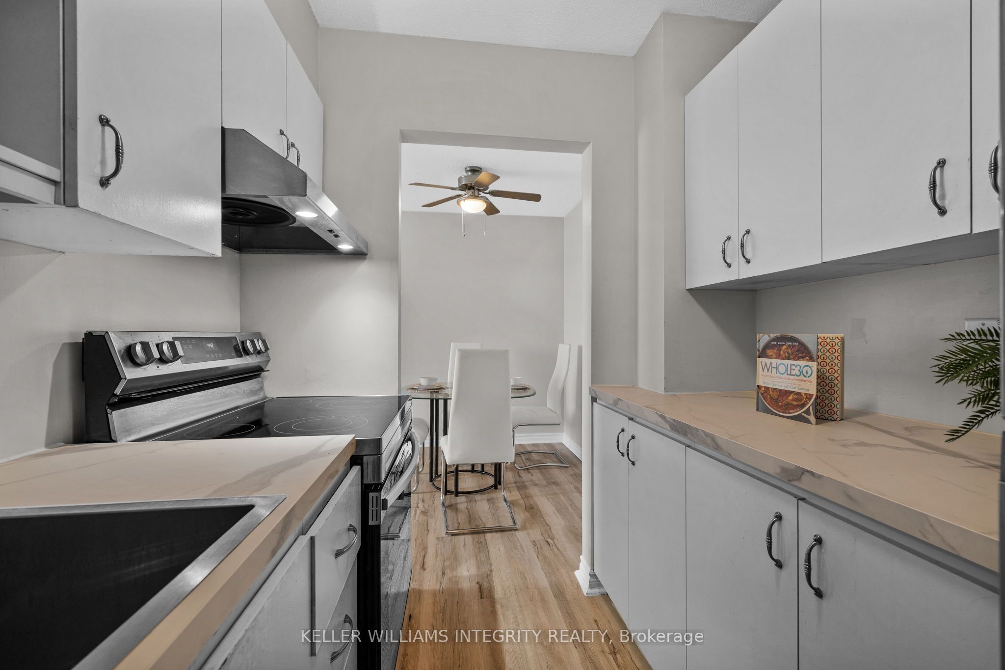 2041 ARROWSMITH Drive #402C