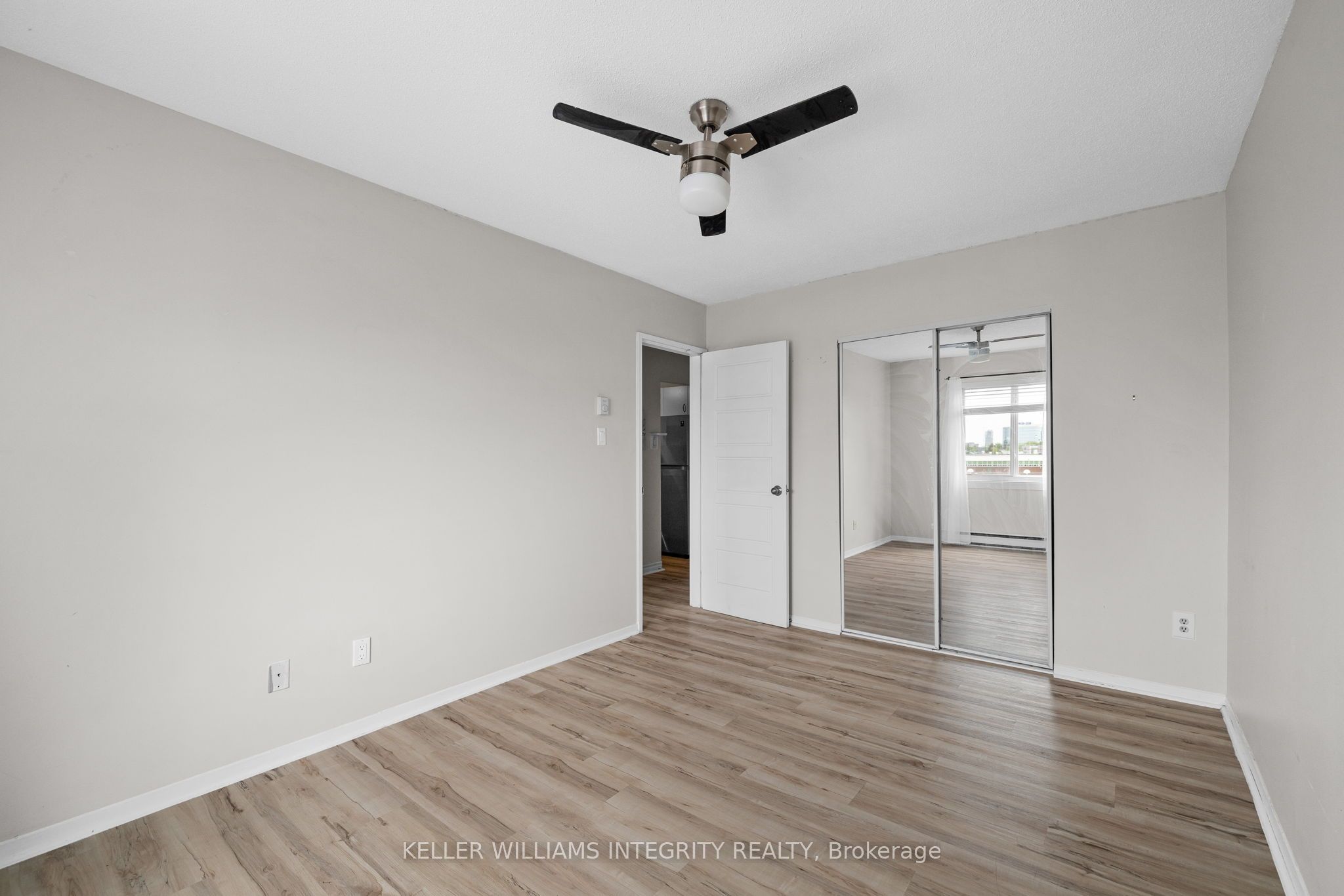 2041 ARROWSMITH Drive #402C