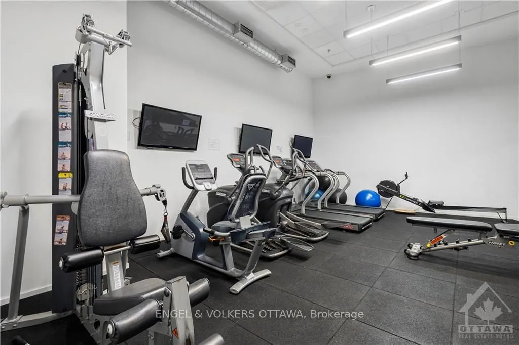 354 GLADSTONE Avenue #205