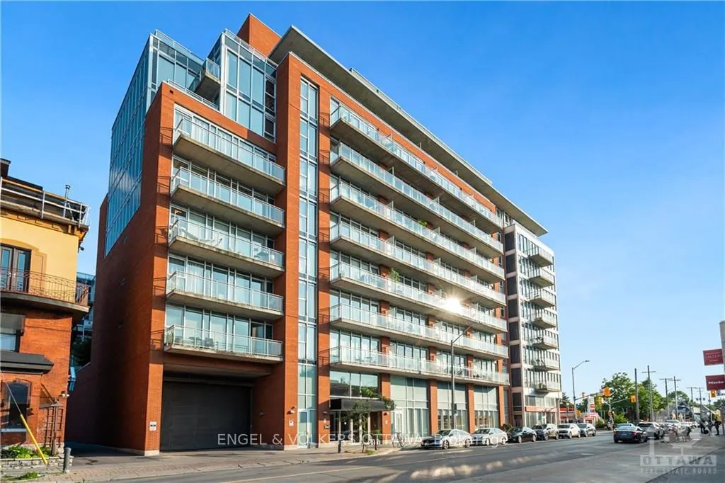 354 GLADSTONE Avenue #205