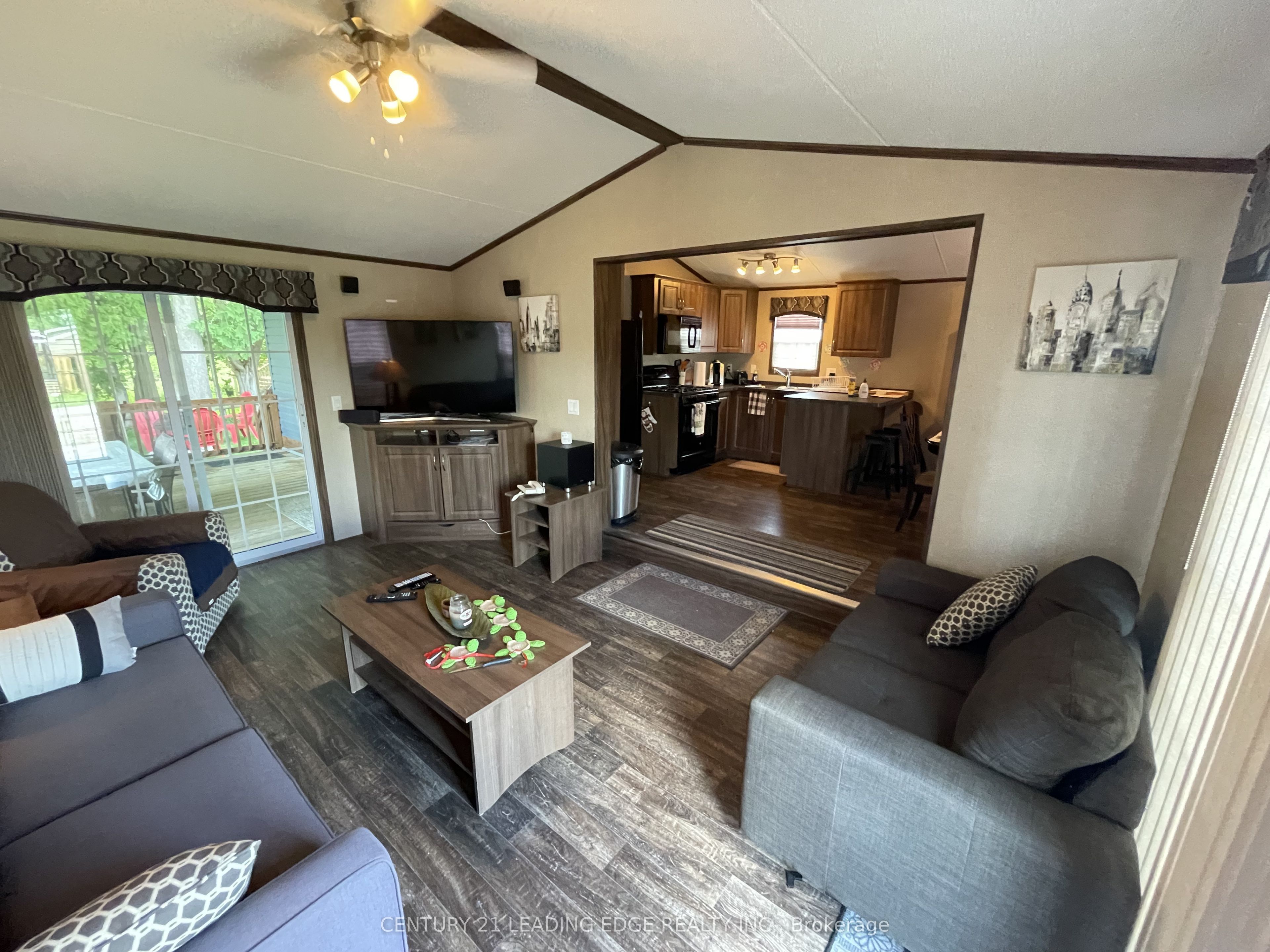 1235 Villiers Line, #4