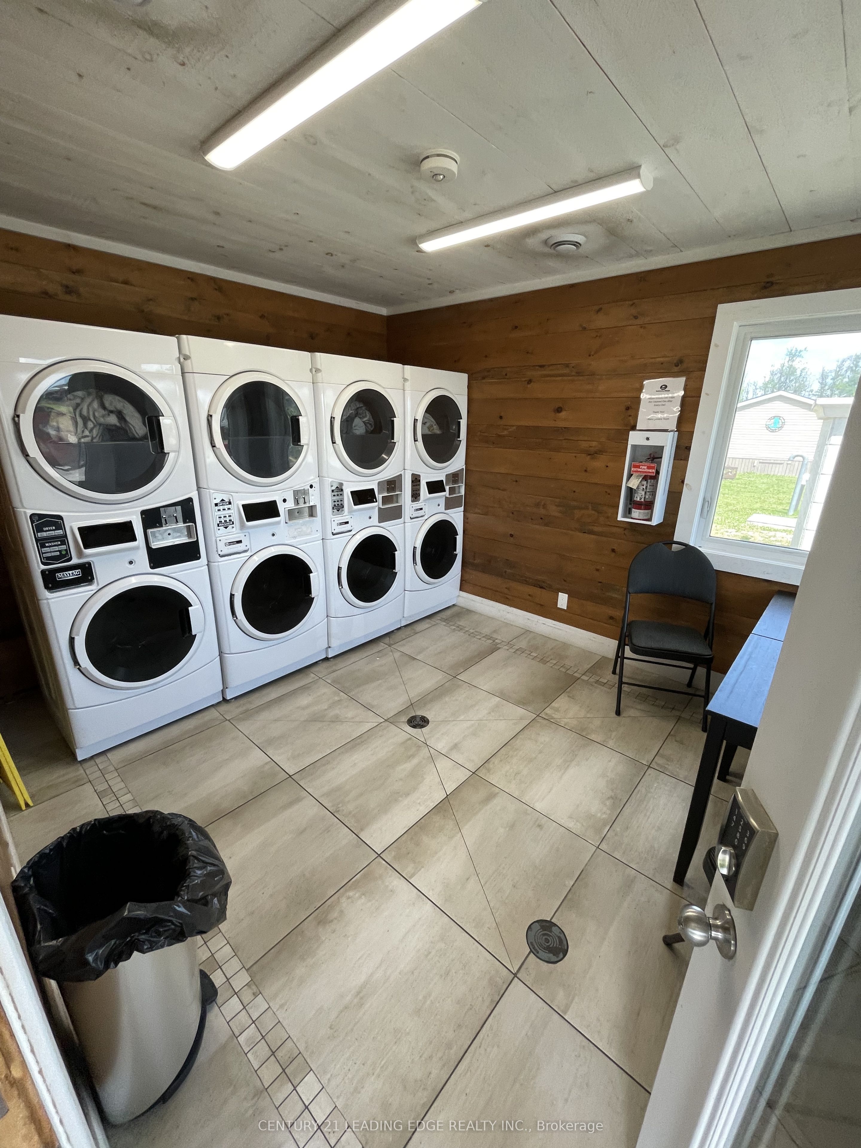 1235 Villiers Line, #4