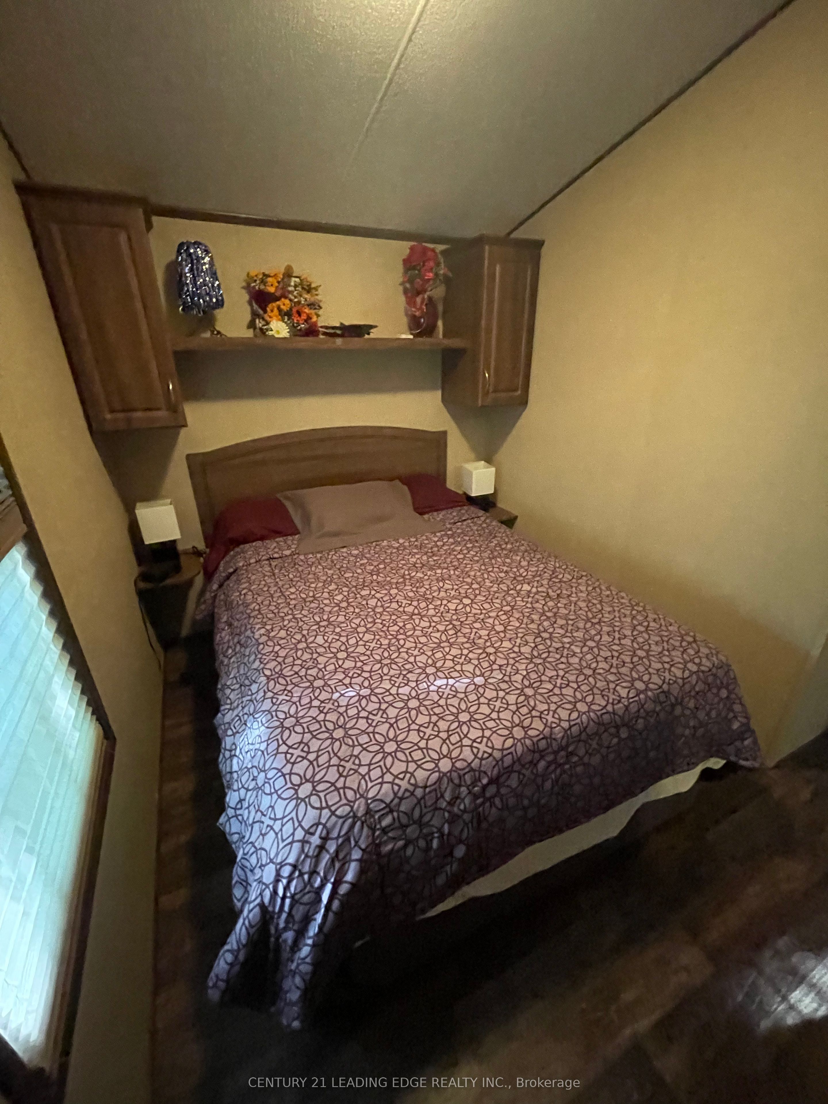 1235 Villiers Line, #4