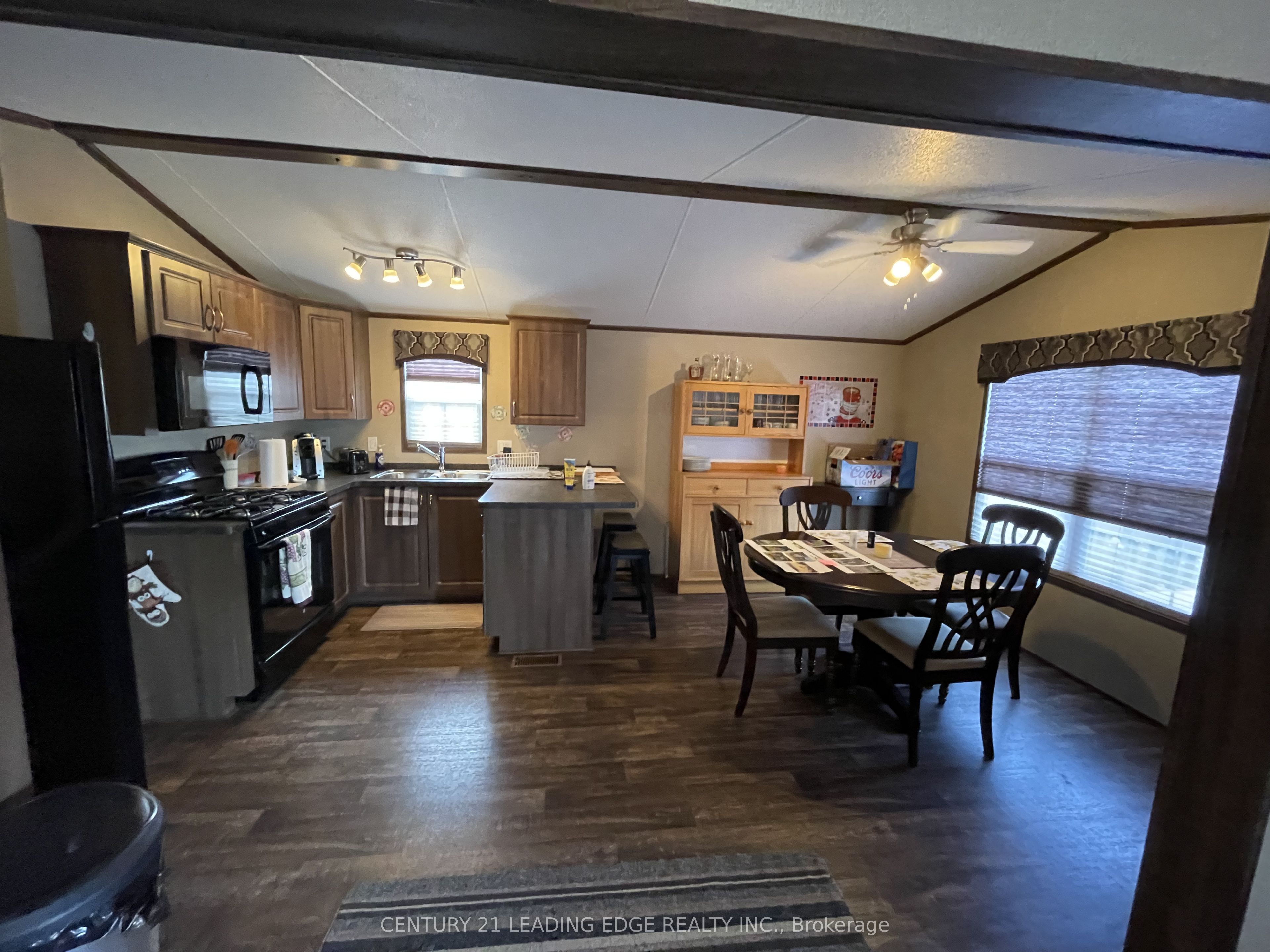 1235 Villiers Line, #4