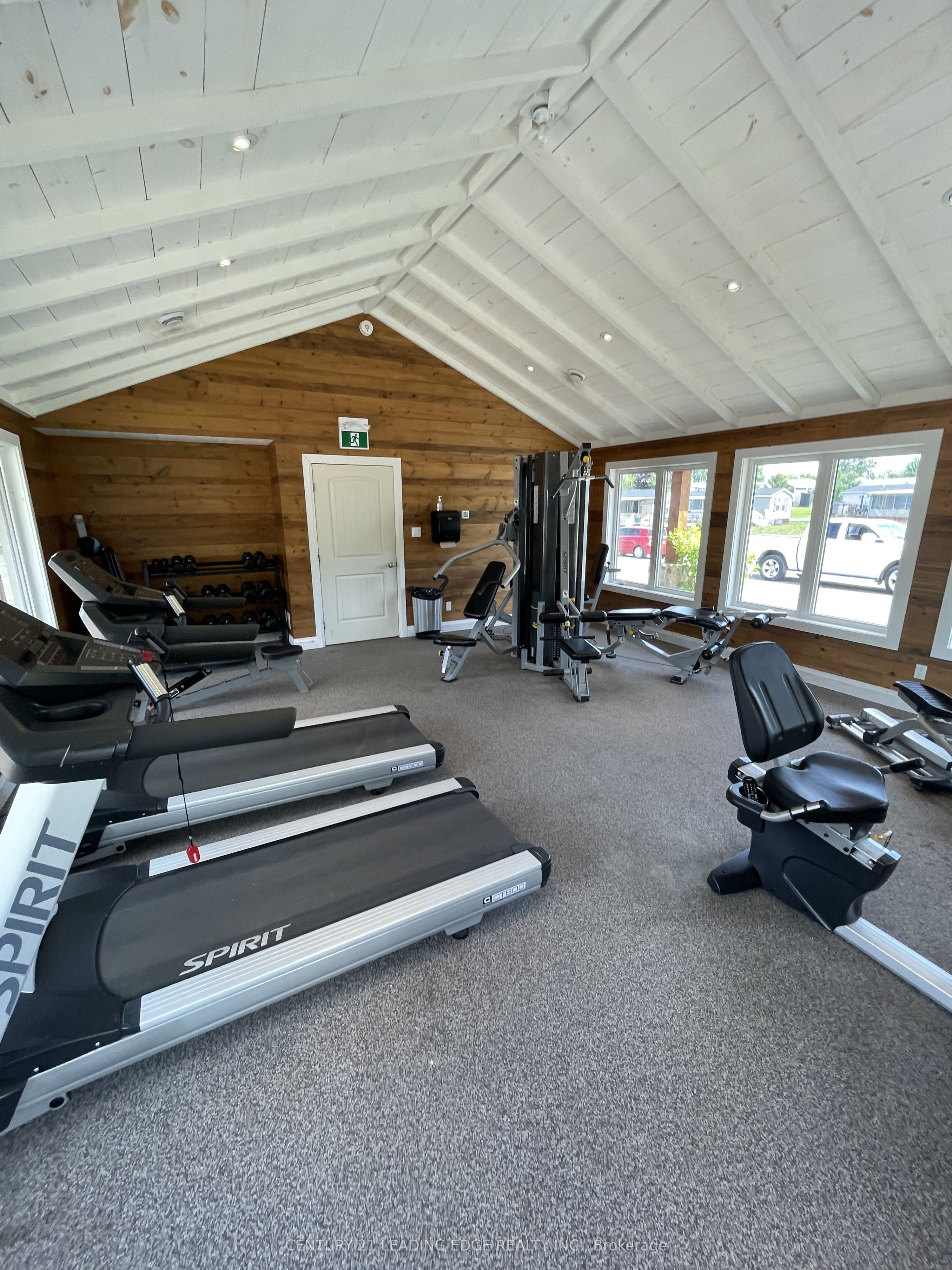 1235 Villiers Line, #4