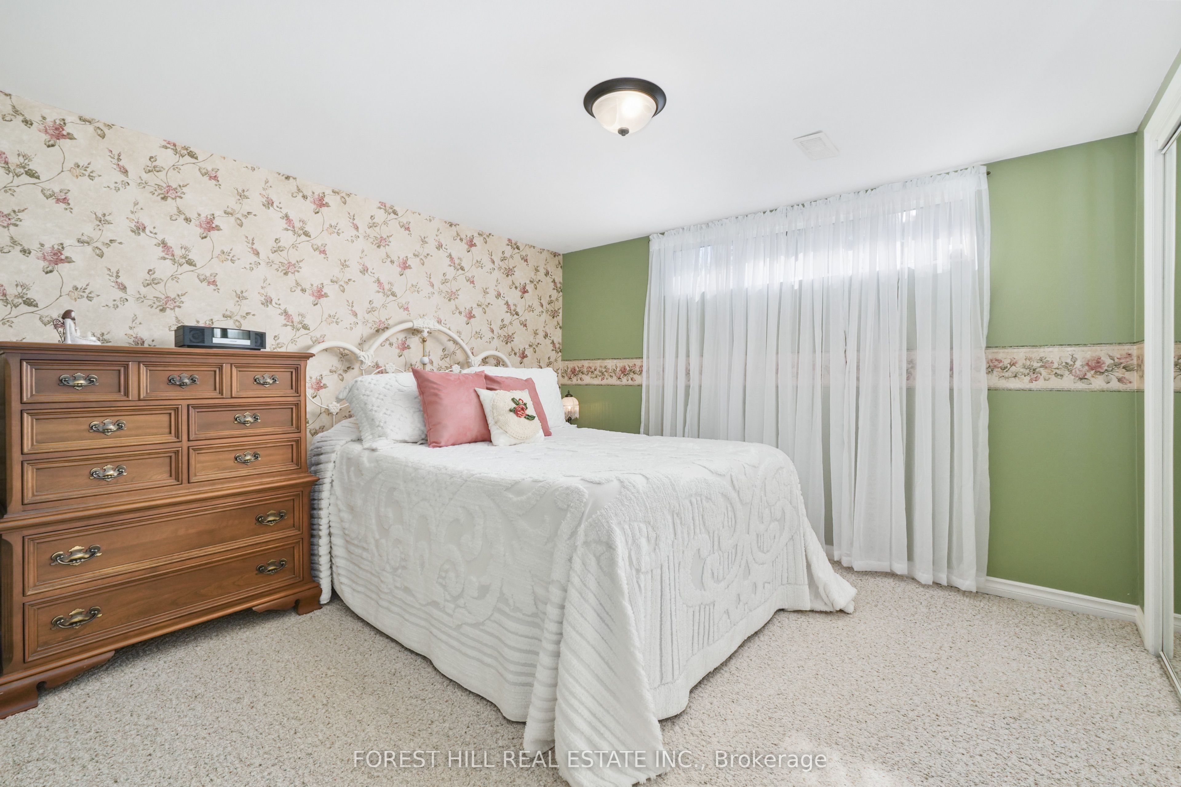 1022 Southlawn Drive