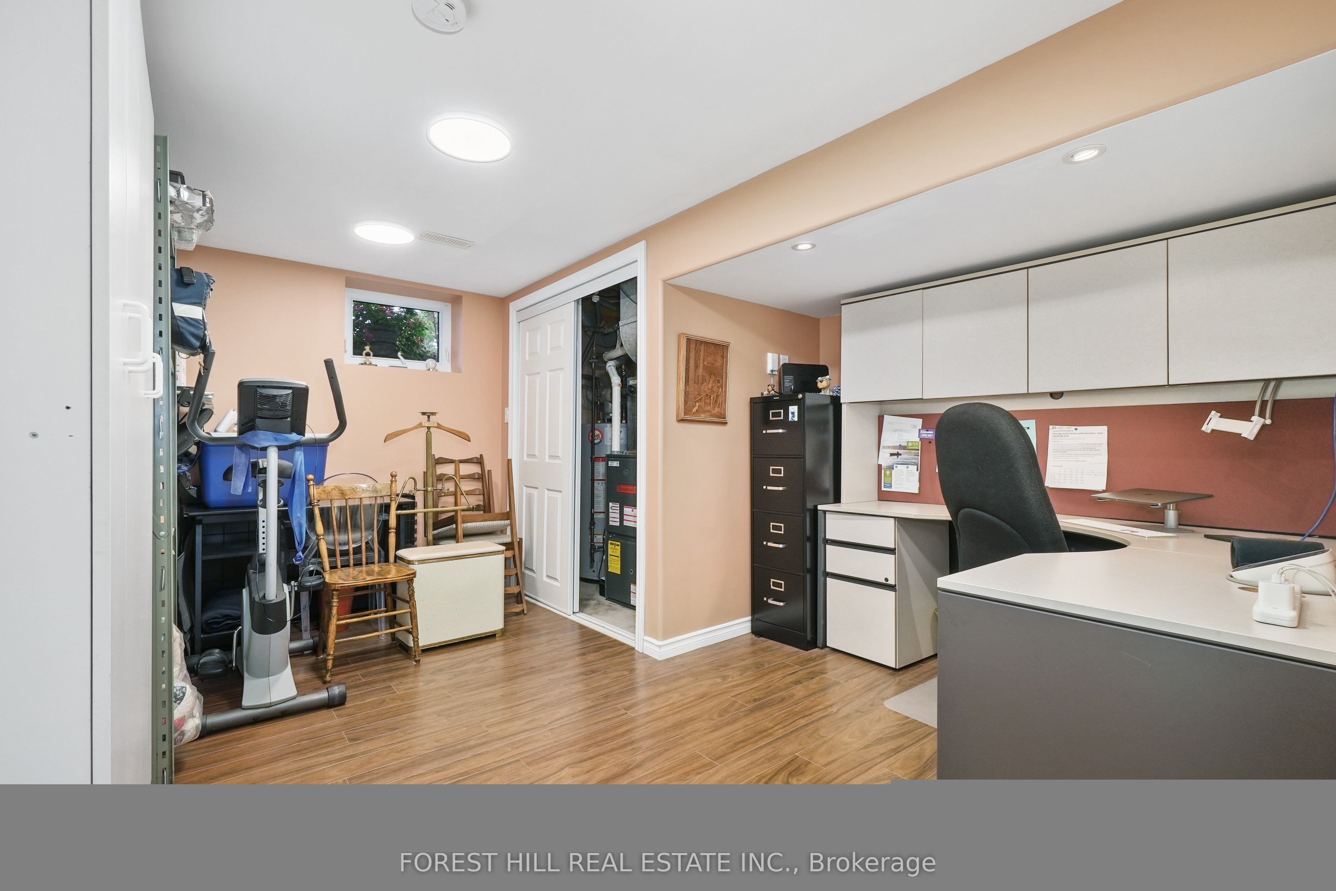 1022 Southlawn Drive