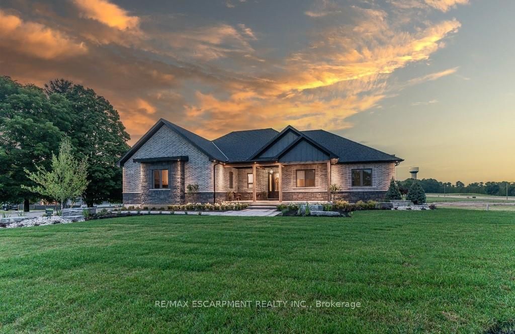 3 Clover Lane