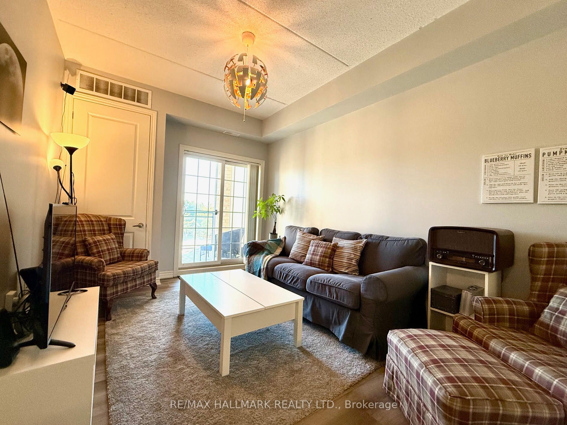 1077 Gordon Street, #315