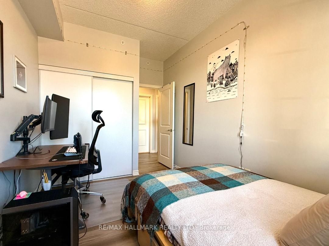 1077 Gordon Street, #315