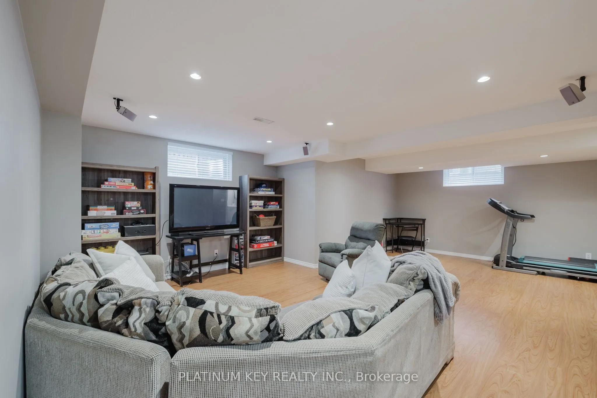 277 Thorne Drive