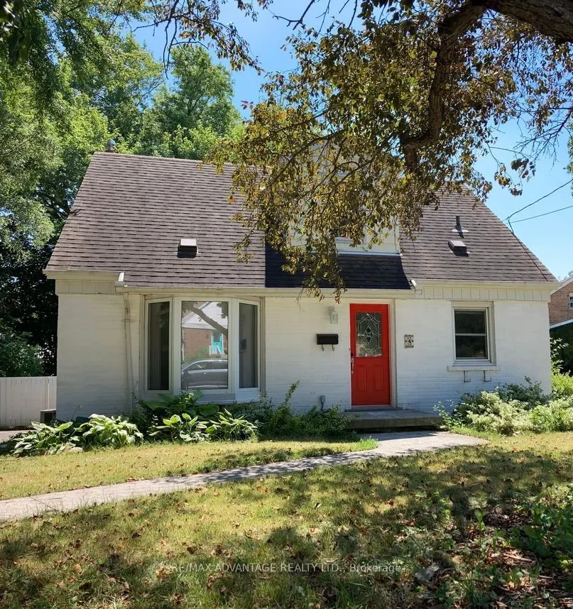 4 Lincoln Crescent