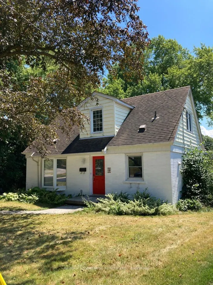 4 Lincoln Crescent