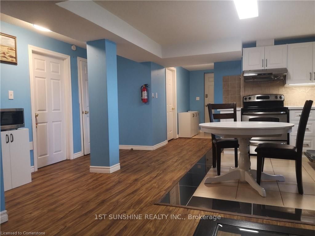 263 Hepburn Crescent