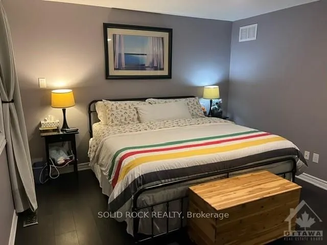 32 SOLARIS Drive