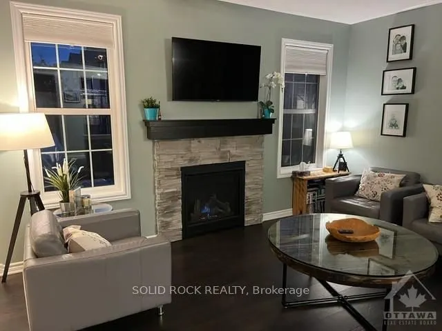 32 SOLARIS Drive