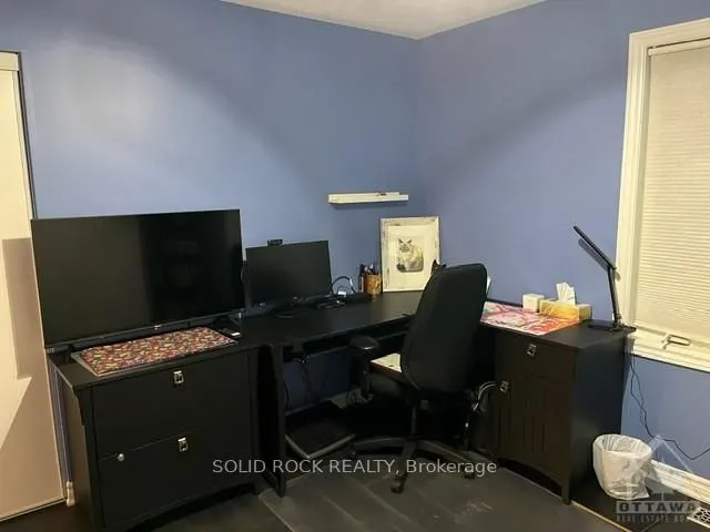 32 SOLARIS Drive