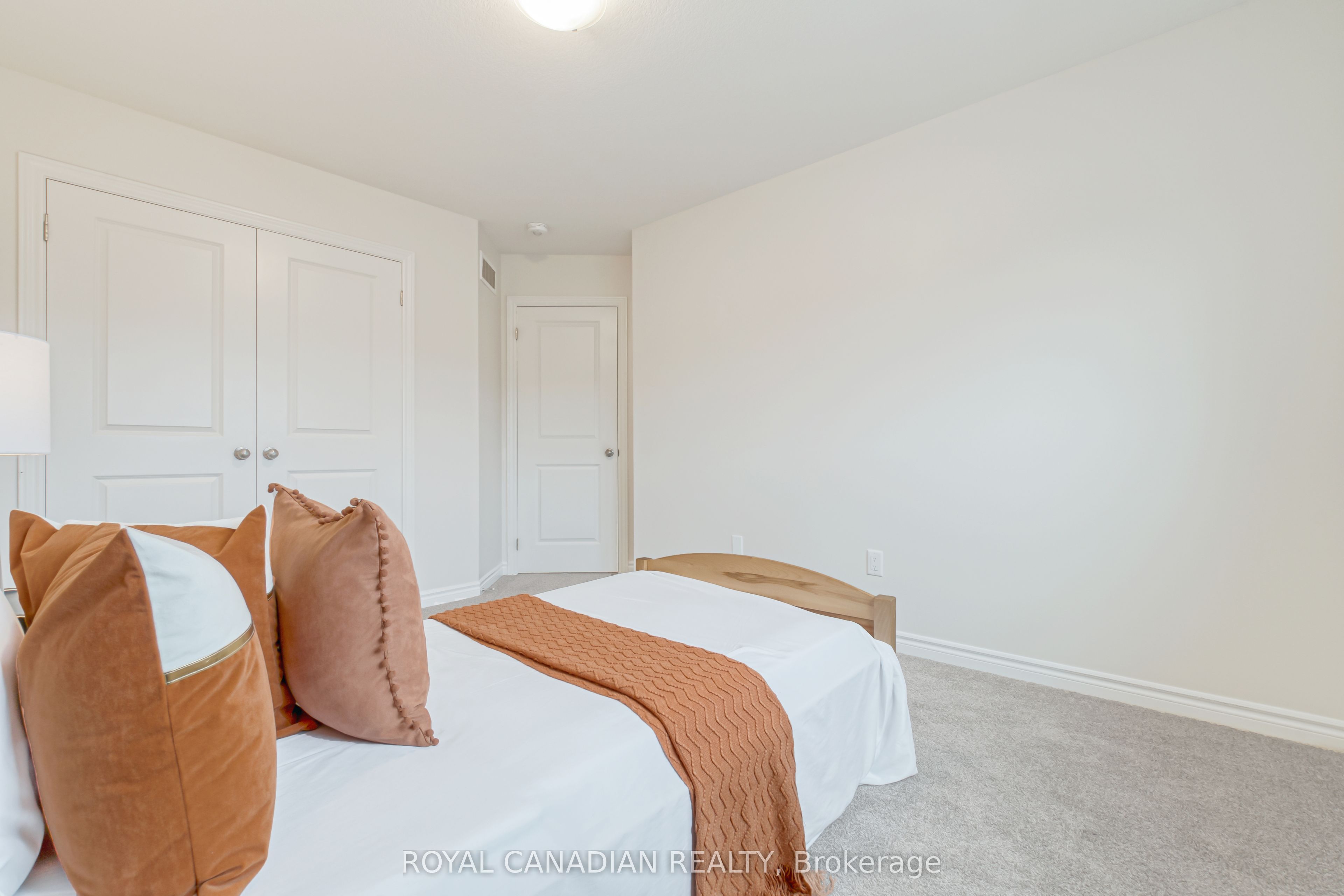 3600 Earlston Crossing E