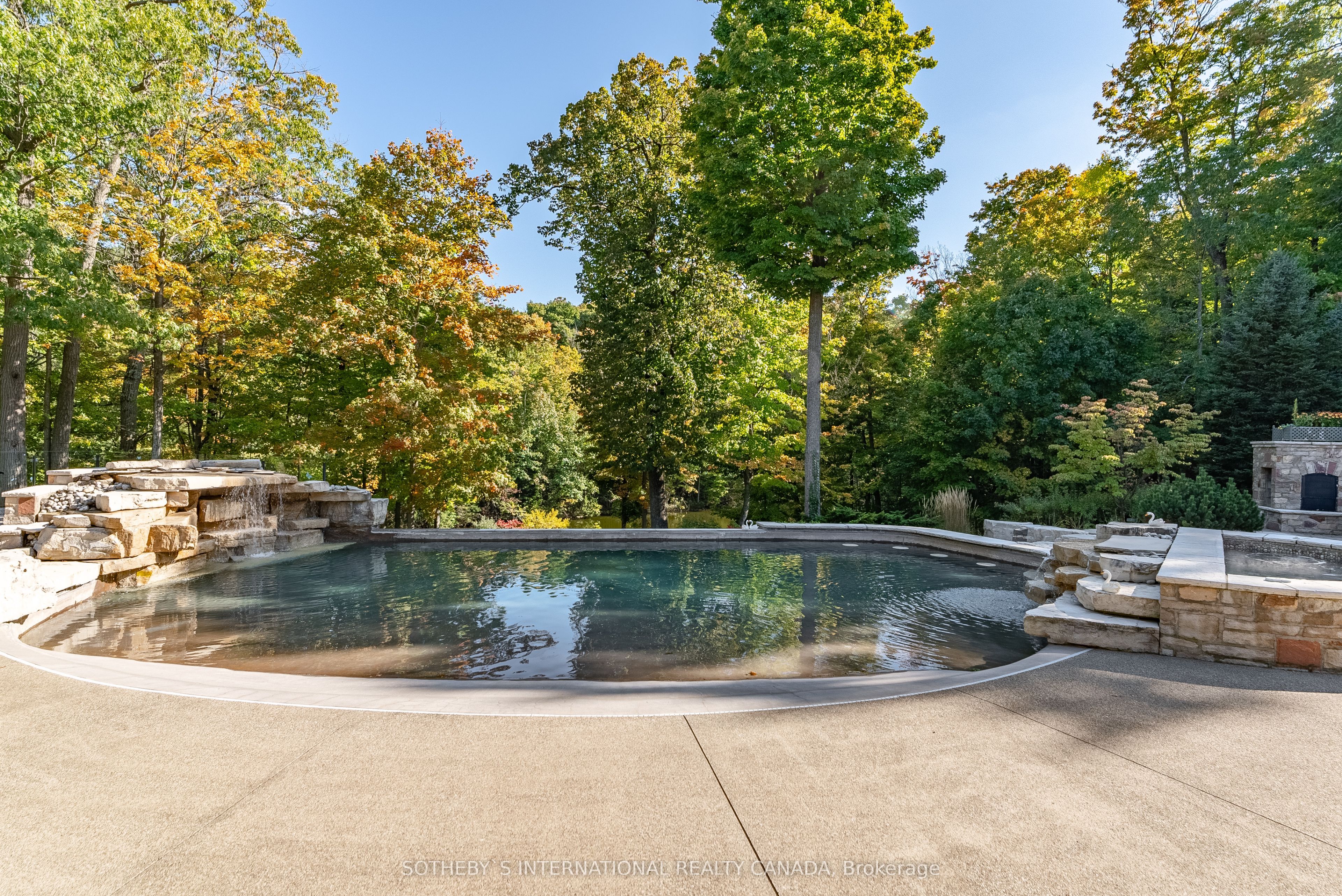 3867 QUARRY Road