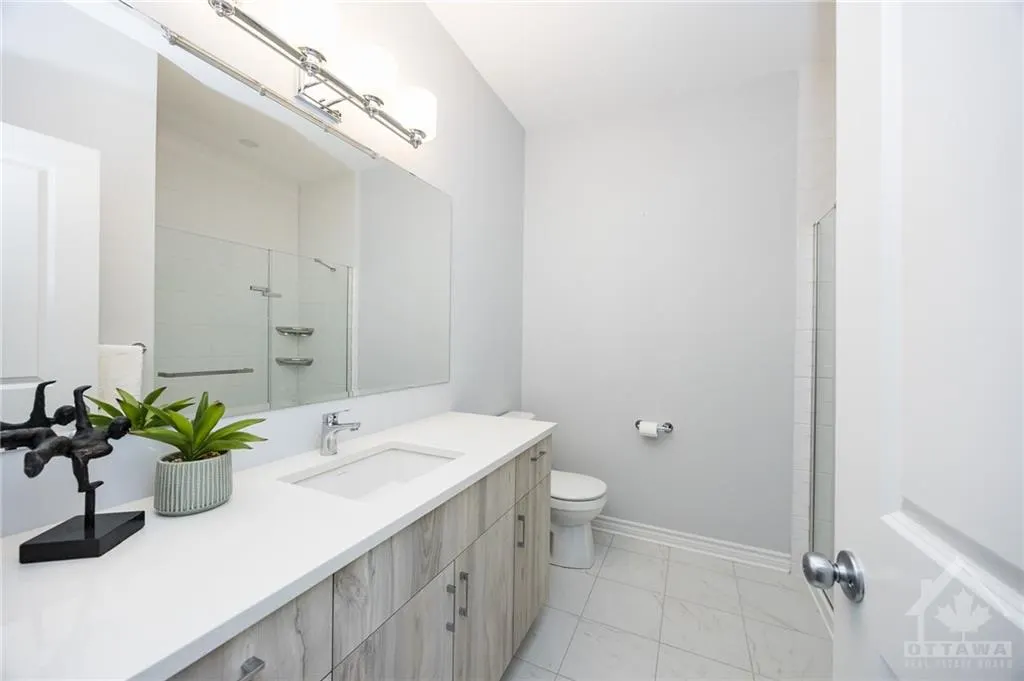 60 KAYENTA Street