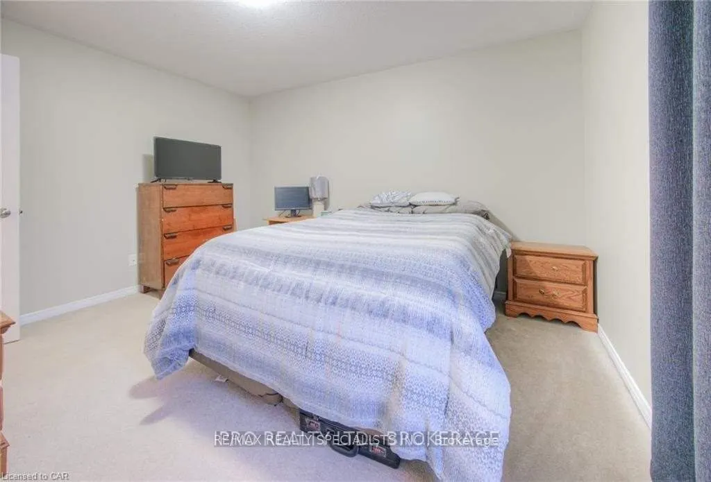 1460 Highland Road W, #8J