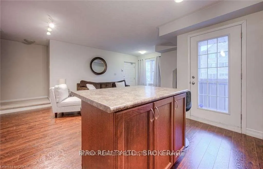 1460 Highland Road W, #8J