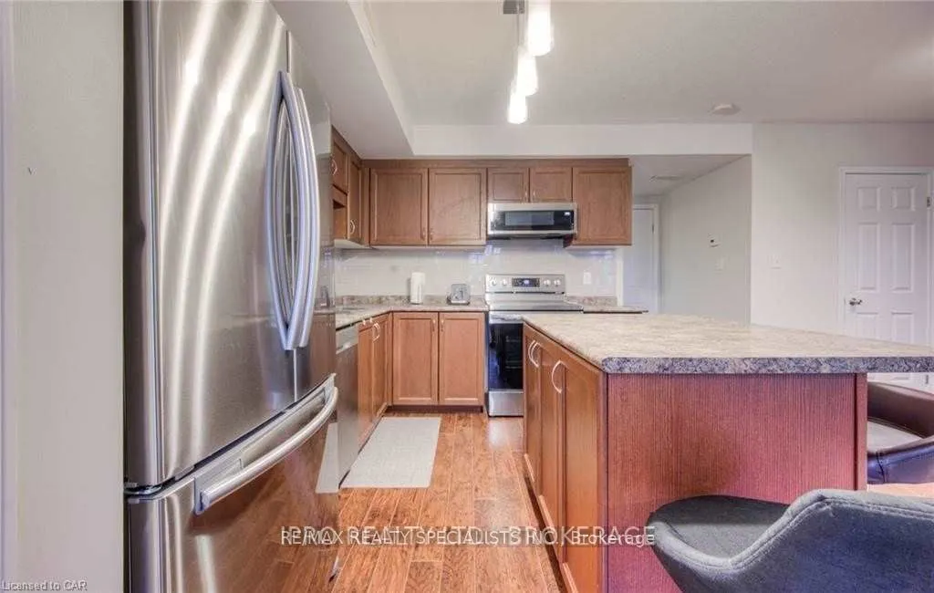 1460 Highland Road W, #8J