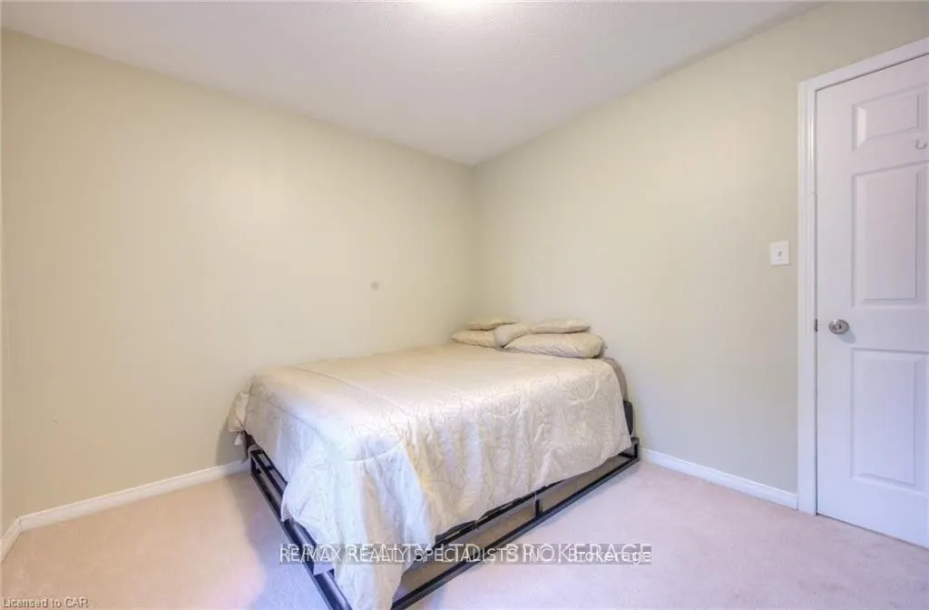 1460 Highland Road W, #8J