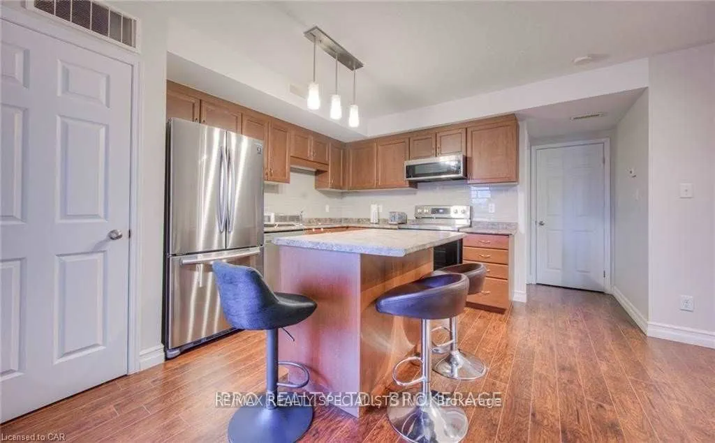 1460 Highland Road W, #8J