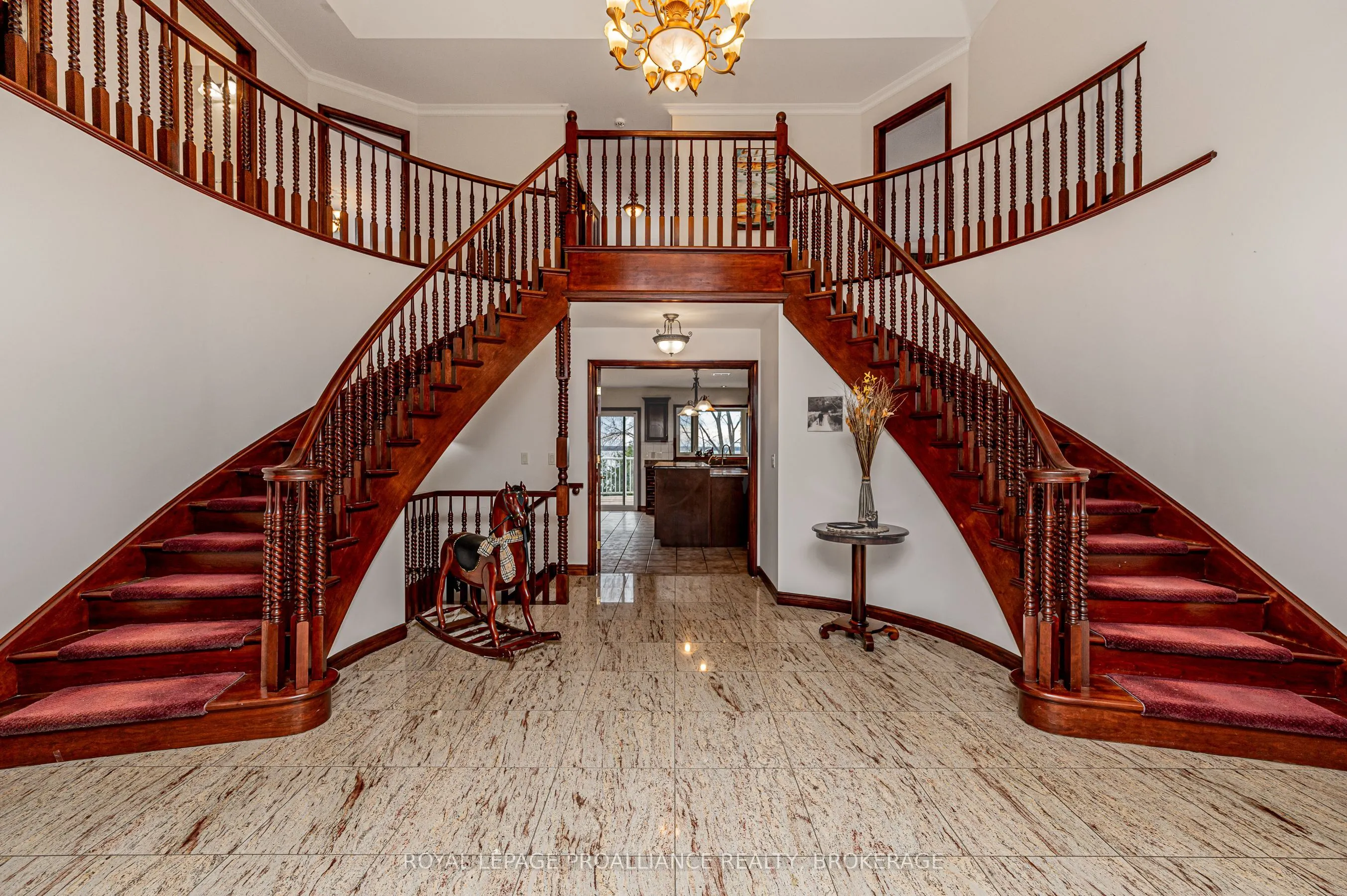 4734 Lakeside Lane