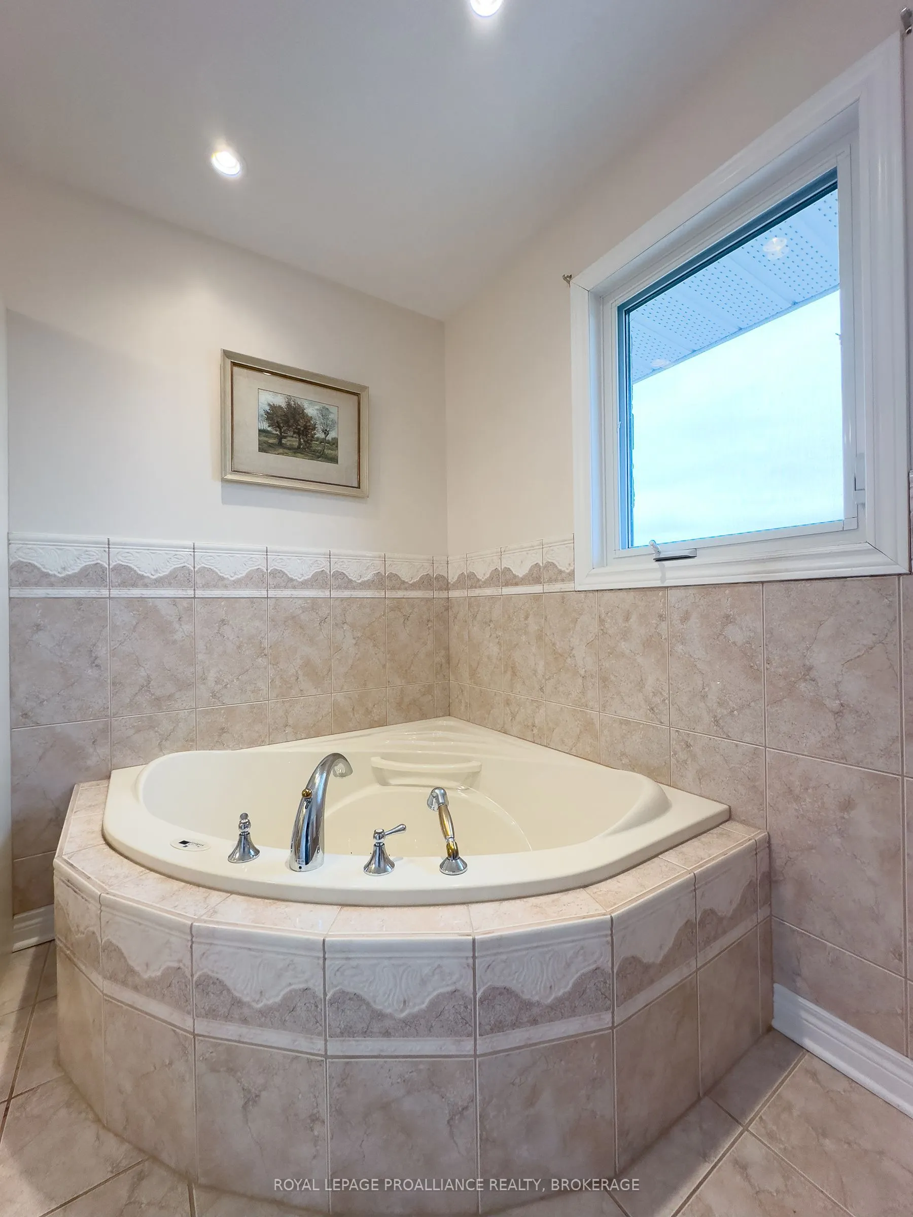 4734 Lakeside Lane