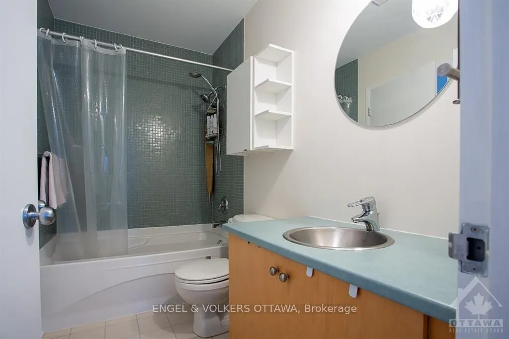 180 YORK Street, #301