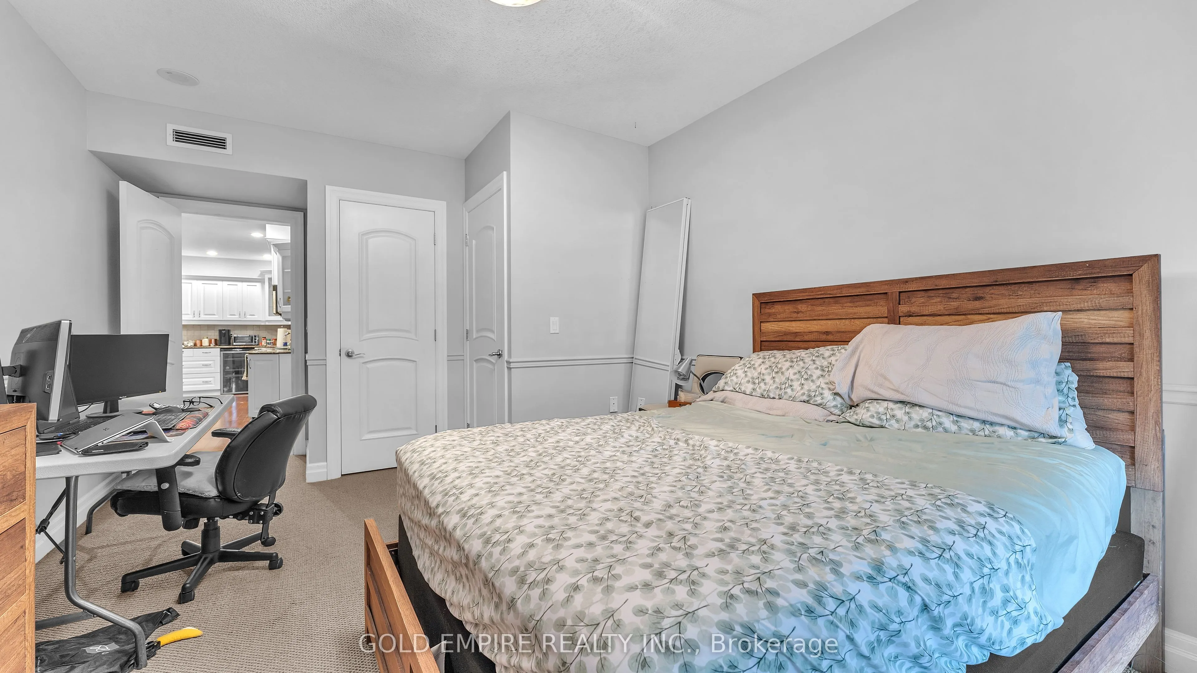 250 Pall Mall Street, #507