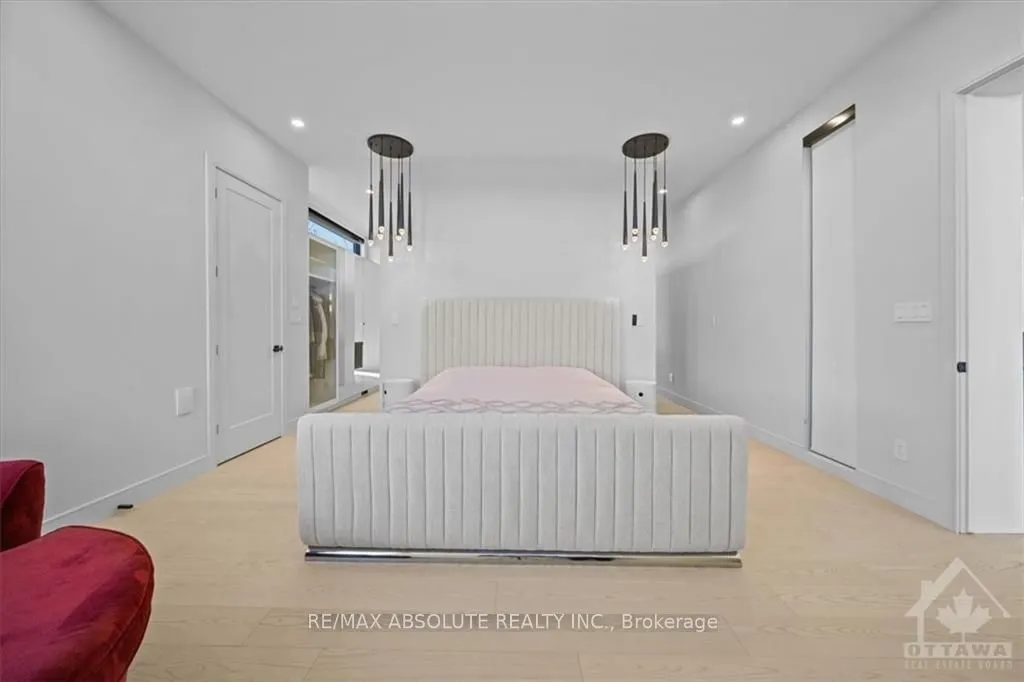 553 SHOREWAY Drive