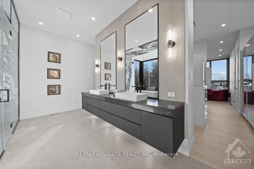 553 SHOREWAY Drive