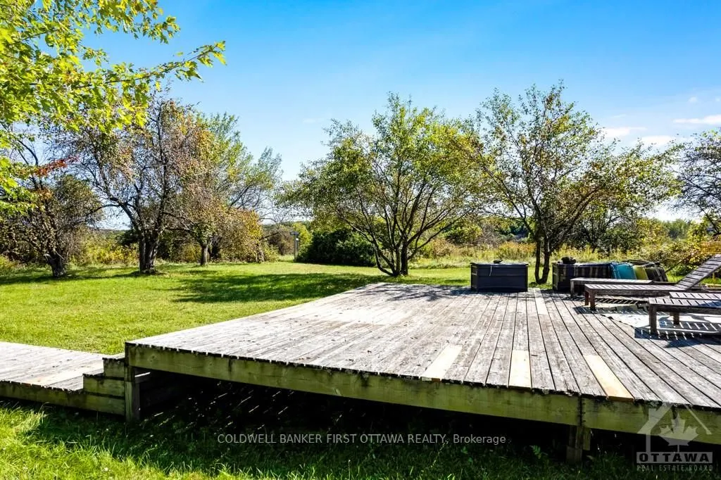 9868 COUNTY ROAD 42 Road