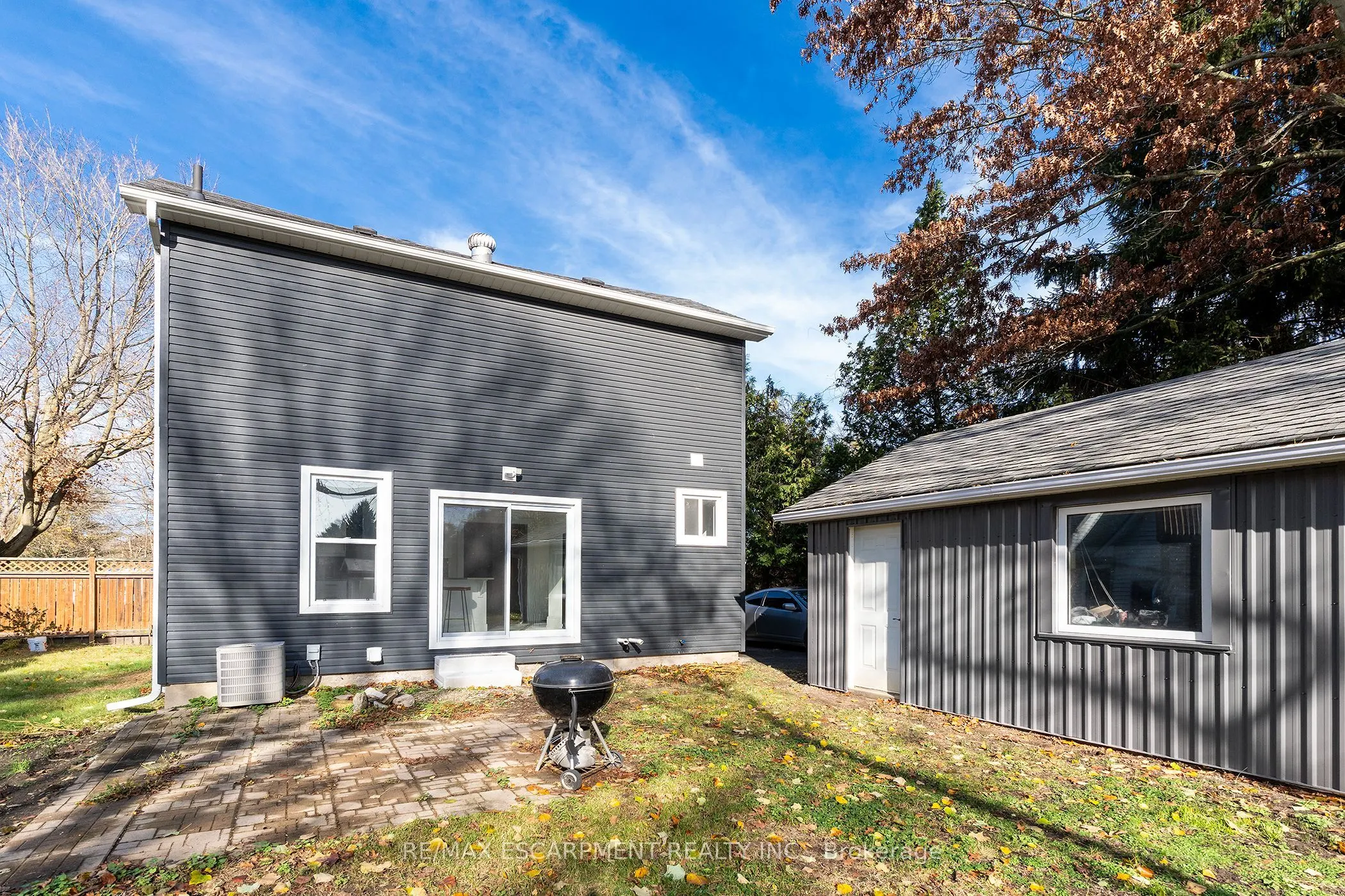237 MAIN Street E