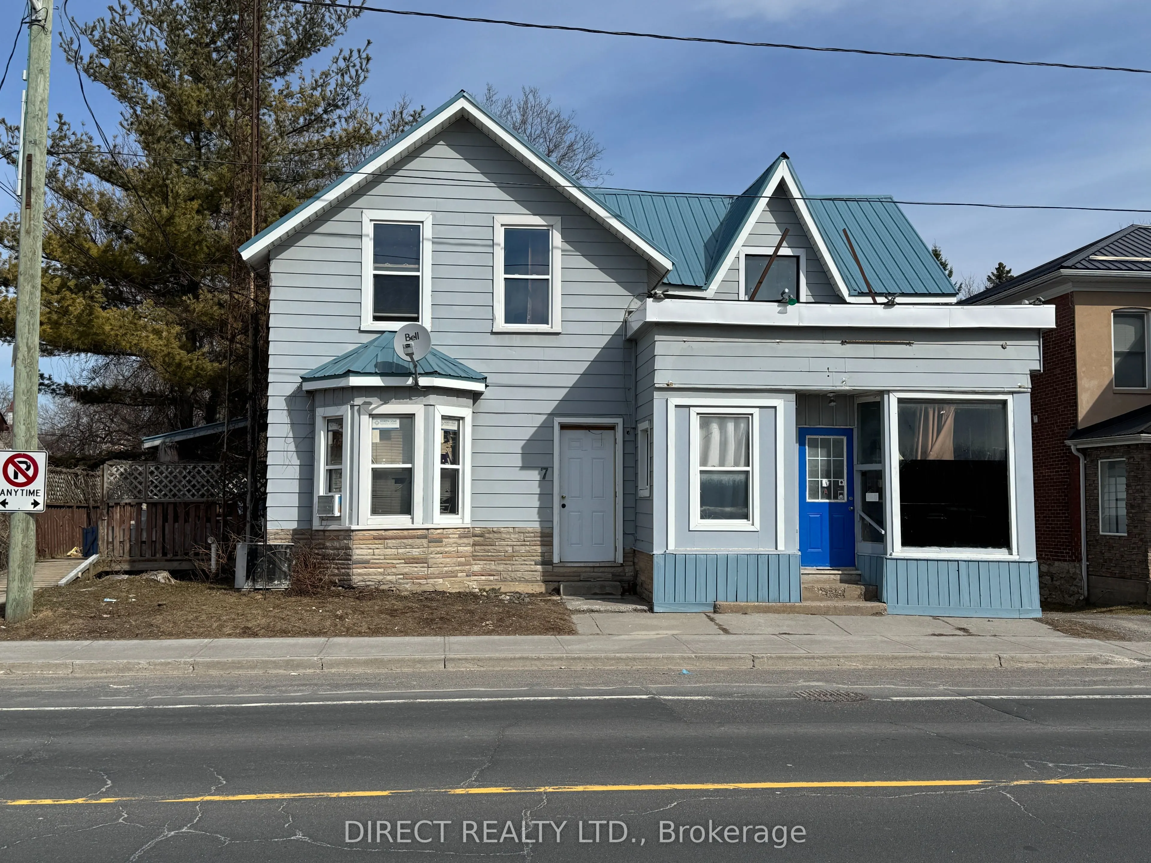 7 Ottawa Street E