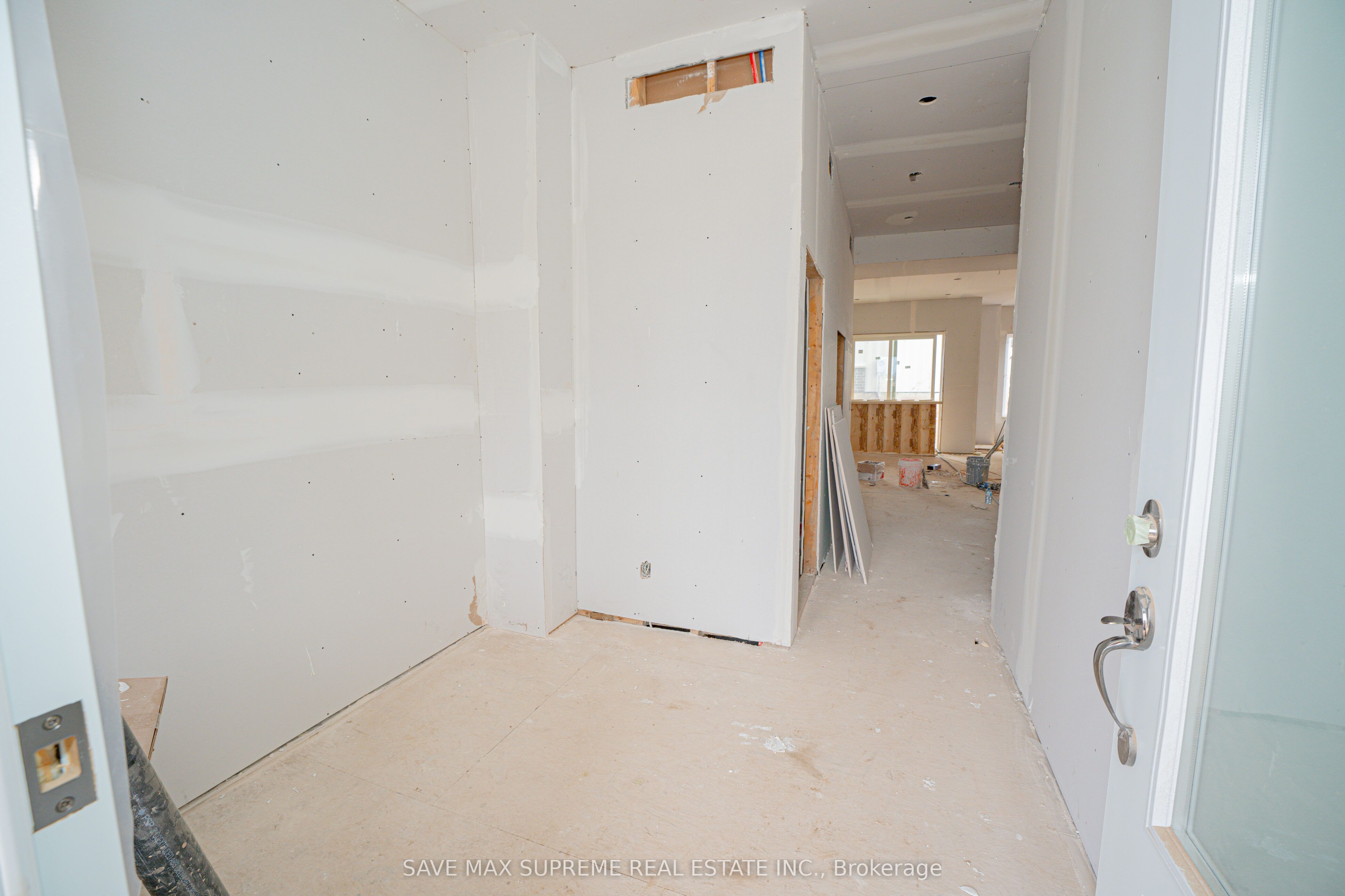 2700 Mewburn Road, #6