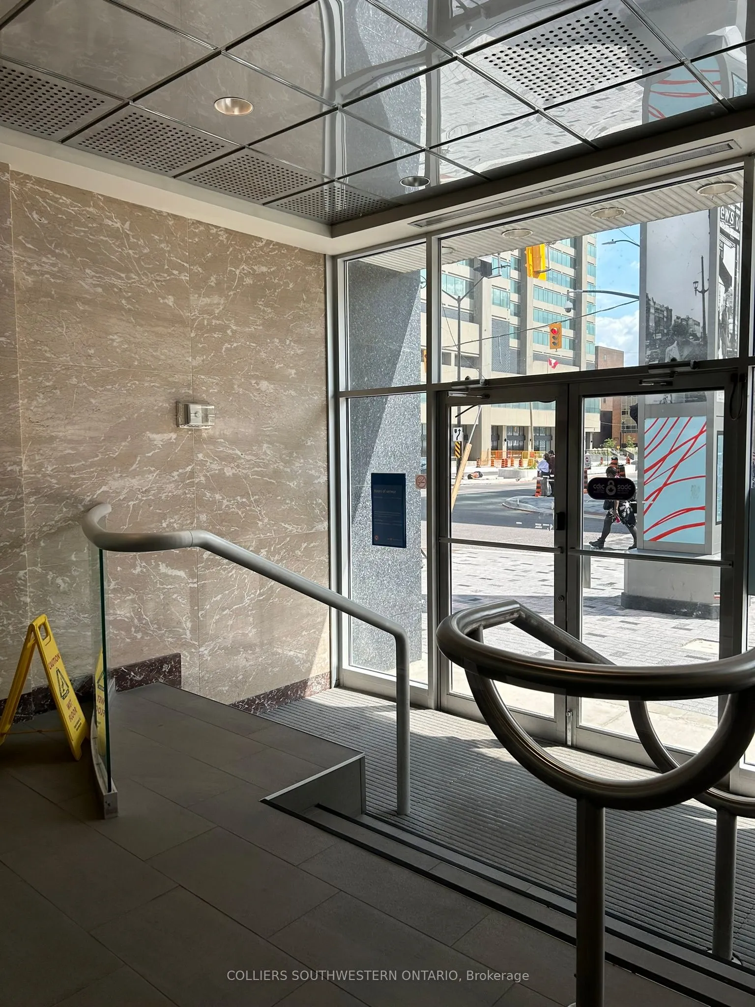 270 Dundas Street