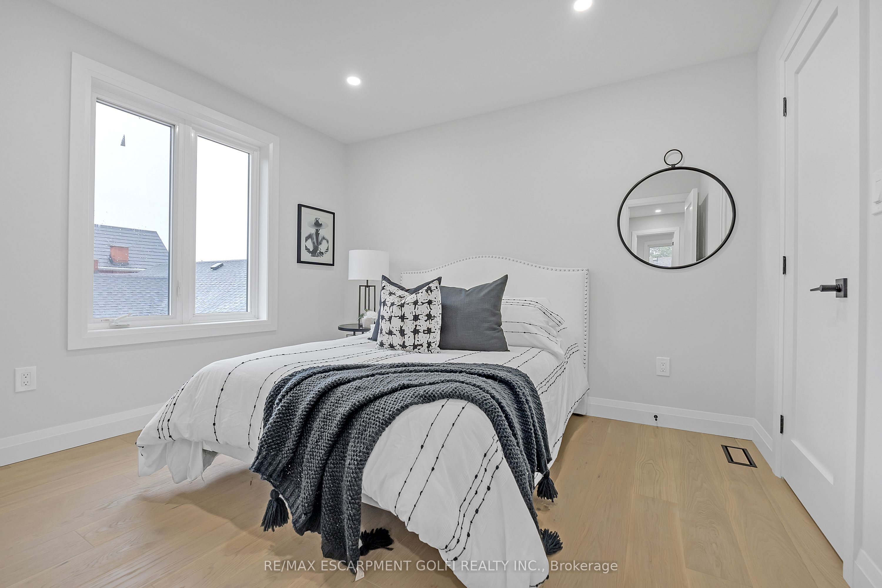 29 Magill Street