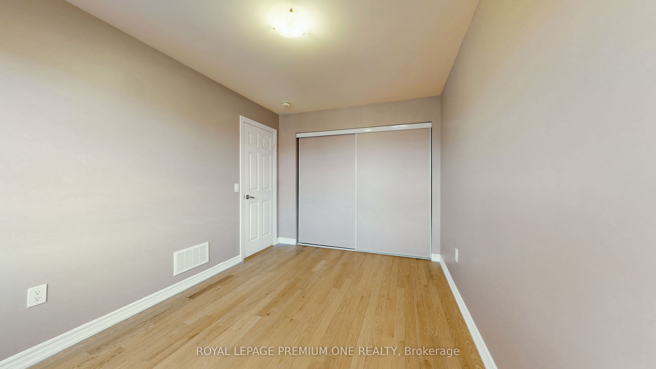 344 Ridley Crescent