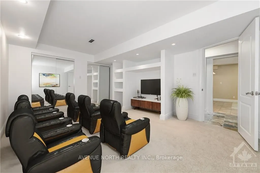 6804 LAKES PARK Drive