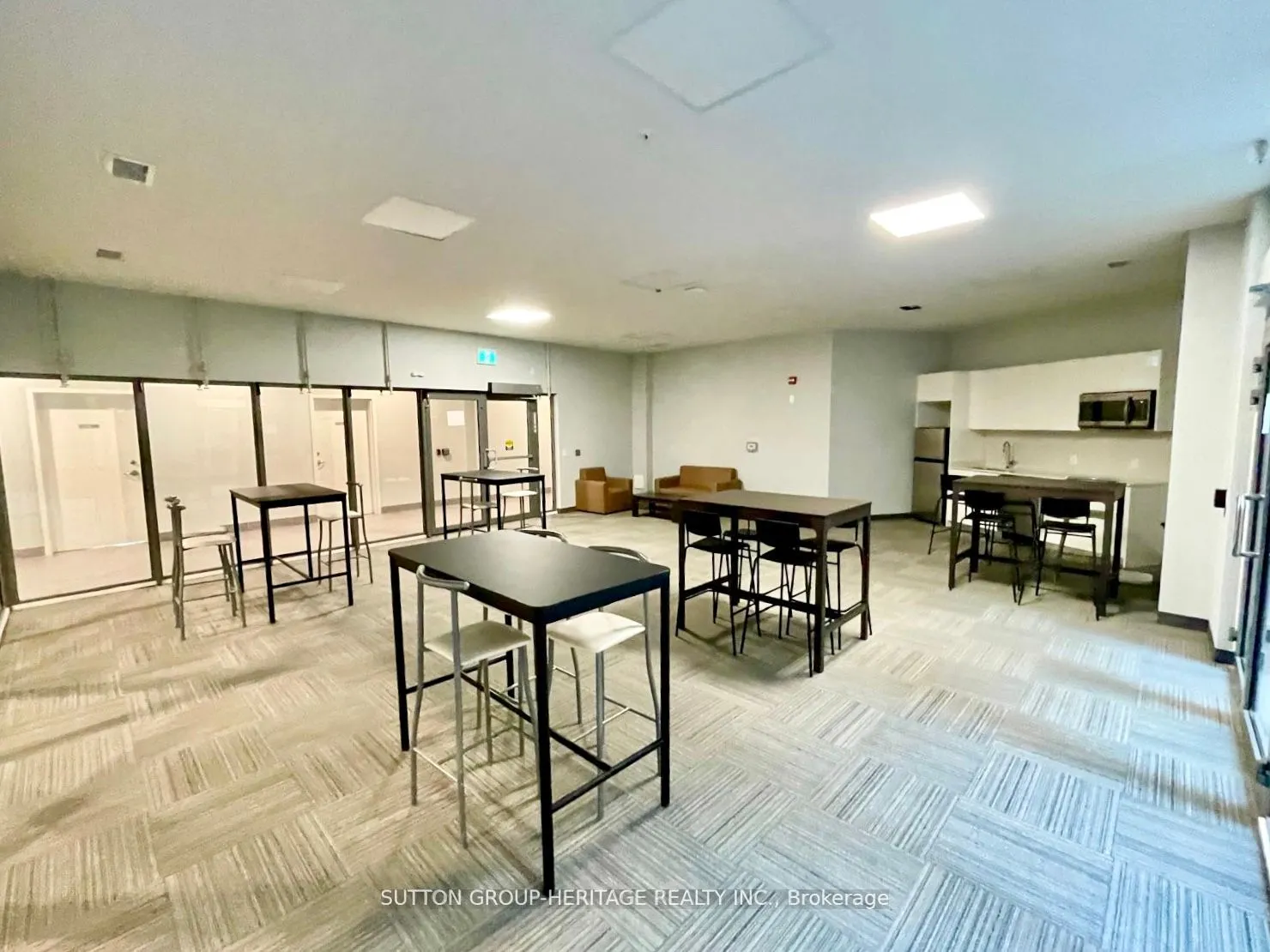 652 Princess Street, #929