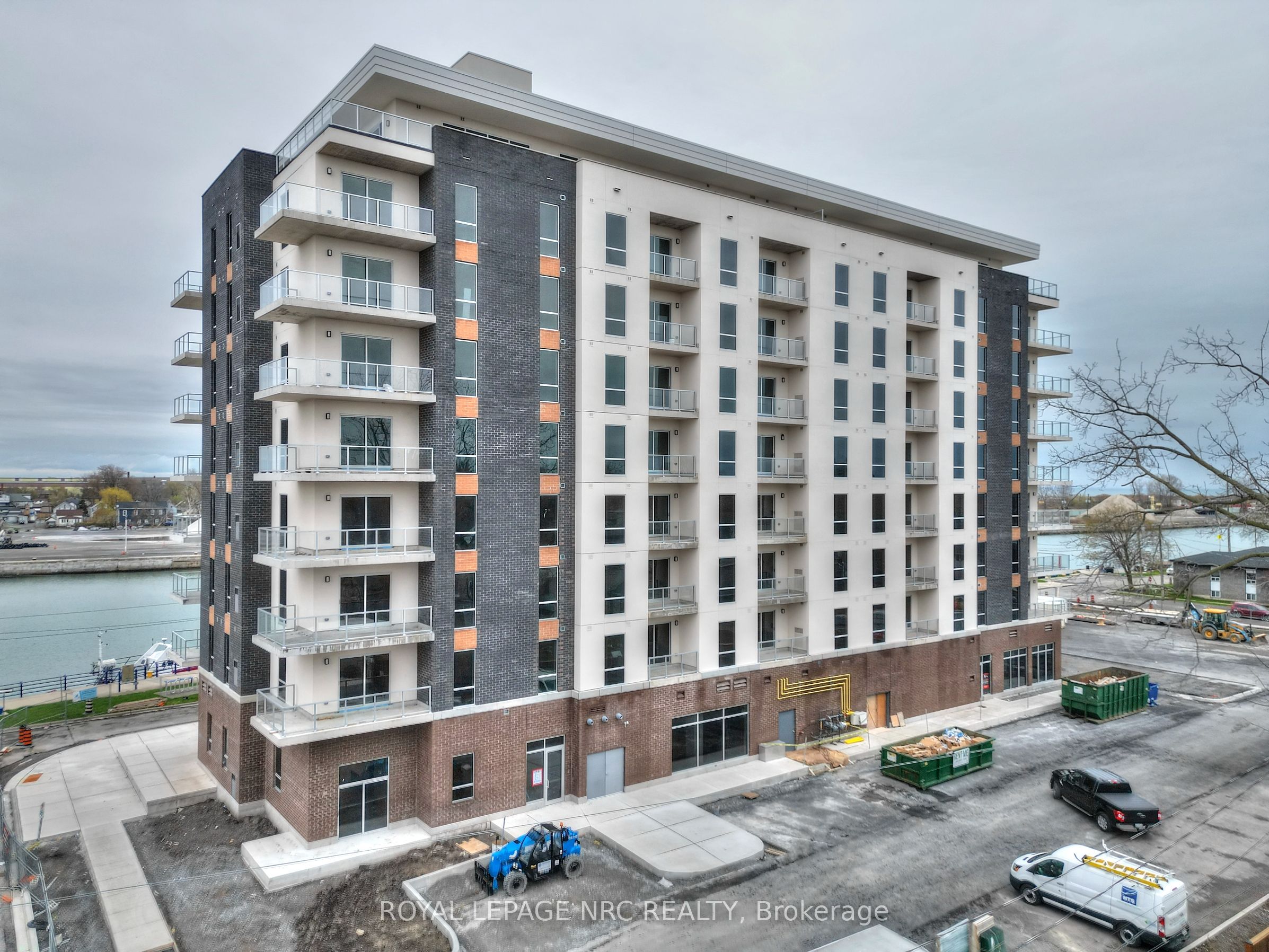118 WEST Street #803