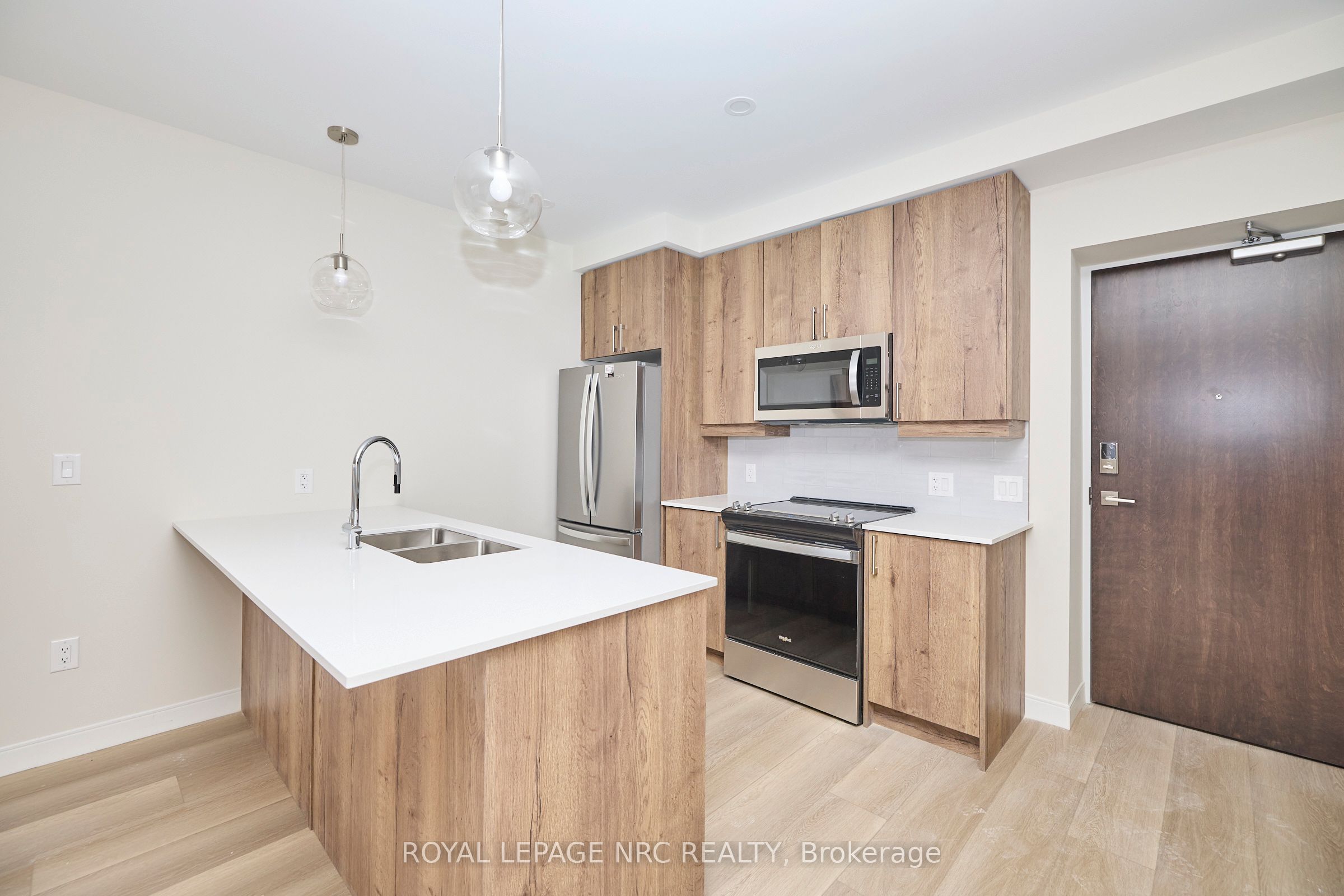 118 WEST Street #803
