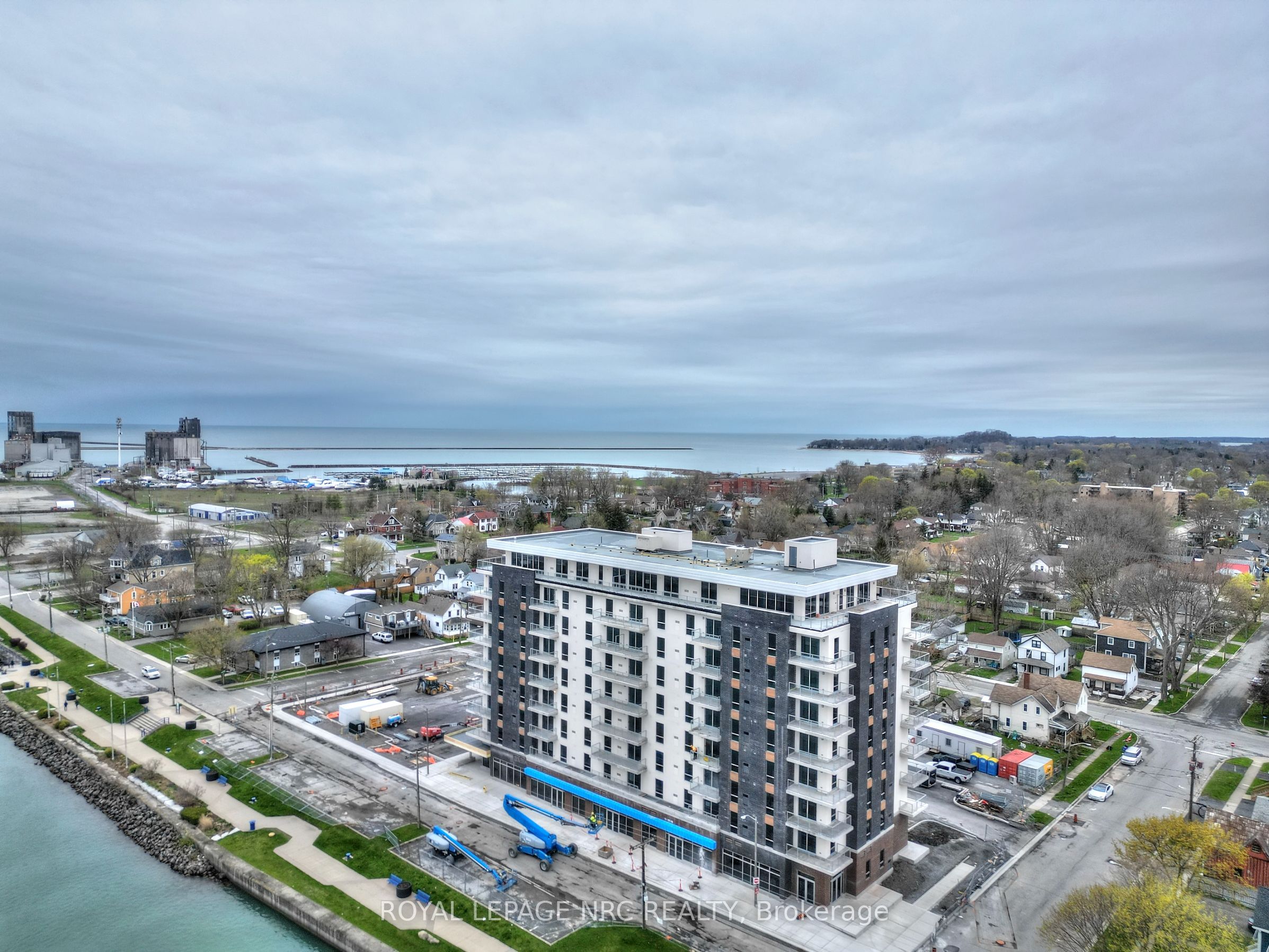 118 WEST Street #803