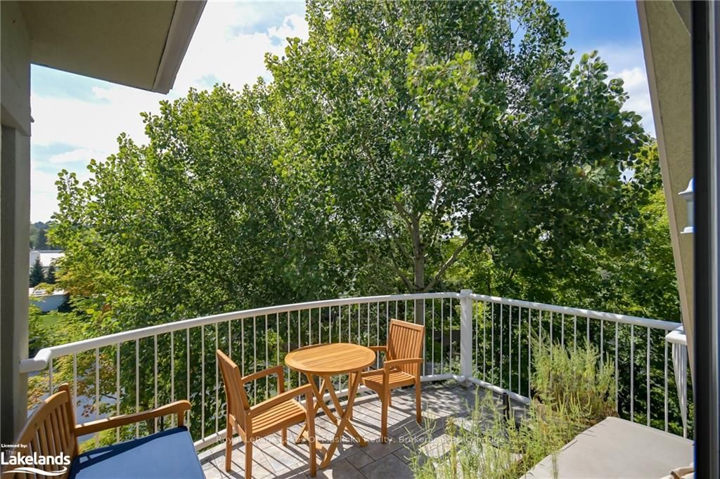 31 DAIRY Lane #401