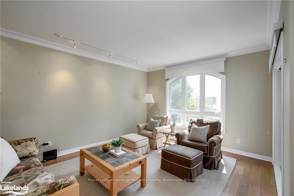 31 DAIRY Lane #401